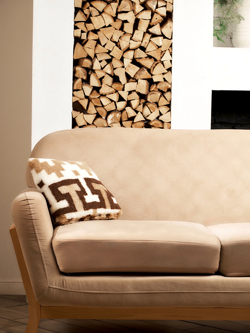 Подушка декоративная меховая из верблюжьей шерсти, рисунок Зигзаг 